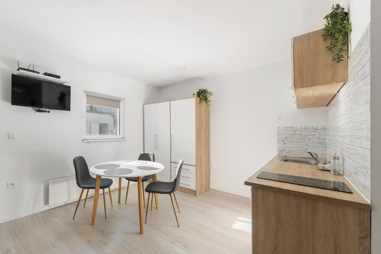 Apartments Berni Любляна Экстерьер фото